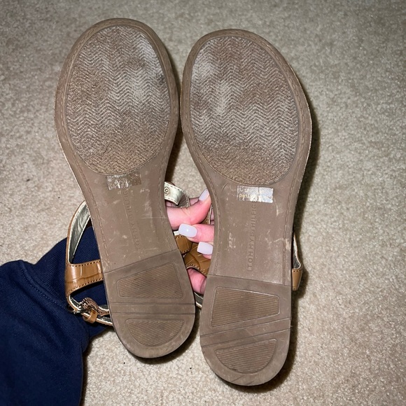 tommy Hilfiger flat sandals - Picture 3 of 3